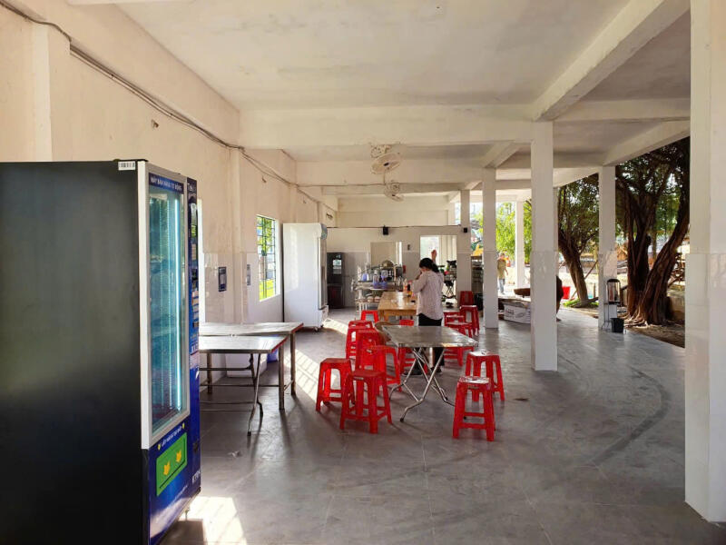 Máy bán thực phẩm tự động