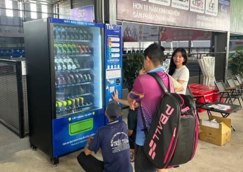 máy bán hàng tự động