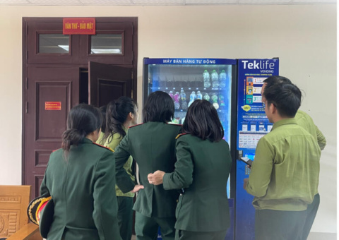 máy bán hàng tự động
