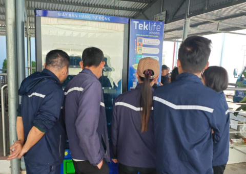 máy bán hàng tự động